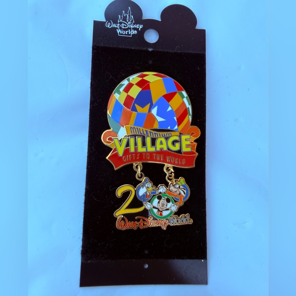 Disney Walt Disney World-Epcot Millennium Village “Gifts to the World” event pin
